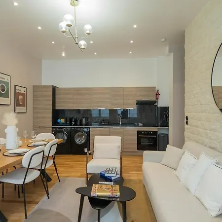 Center Of By Prestige
