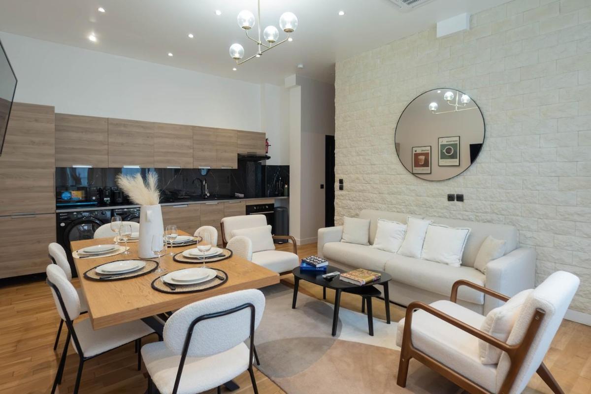Center Of By Prestige * Parigi